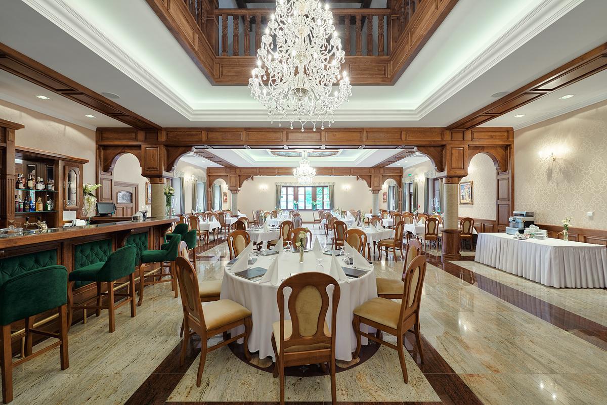 Hotel Palac Poledno Eksteriør billede
